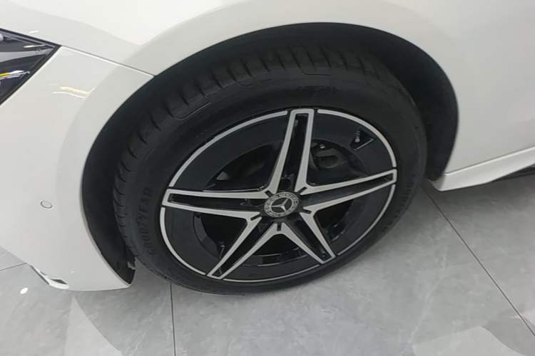 Used Mercedes-Benz C-Class 2025 C 260 L Obsidian Night Sport Edition Left Front Wheel Hub