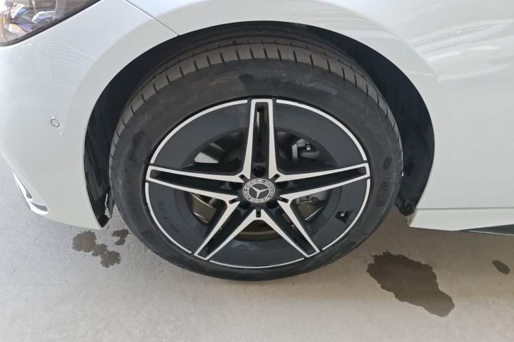 Used Mercedes-Benz C-Class 2025 C 260 L Obsidian Night Sport Edition Left Front Wheel Hub