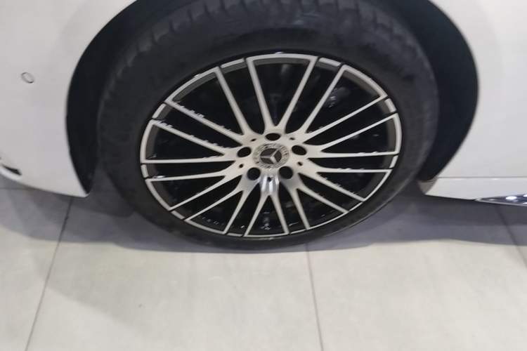 Used Mercedes-Benz C-Class 2025 Facelift C 260 L Sport Edition Left Front Wheel Hub