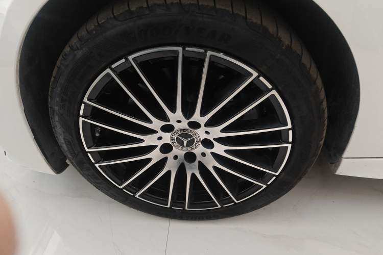 Used Mercedes-Benz C-Class 2025 C 260 L Sport Edition Left Front Wheel Hub