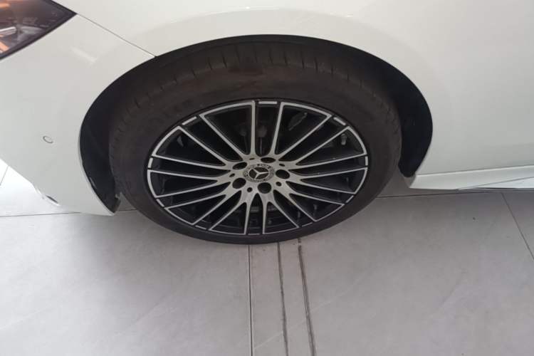 Used Mercedes-Benz C-Class 2025 C 260 L Sport Edition Left Front Wheel Hub