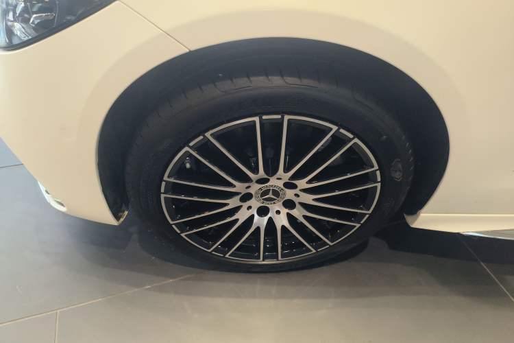 Used Mercedes-Benz C-Class 2025 Facelift C 260 L Sport Edition Left Front Wheel Hub