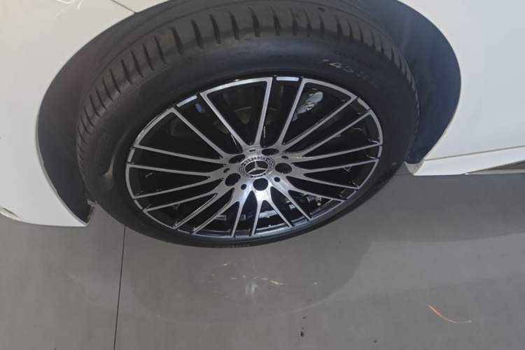 Used Mercedes-Benz C-Class 2025 C 260 L Sport Edition Left Front Wheel Hub