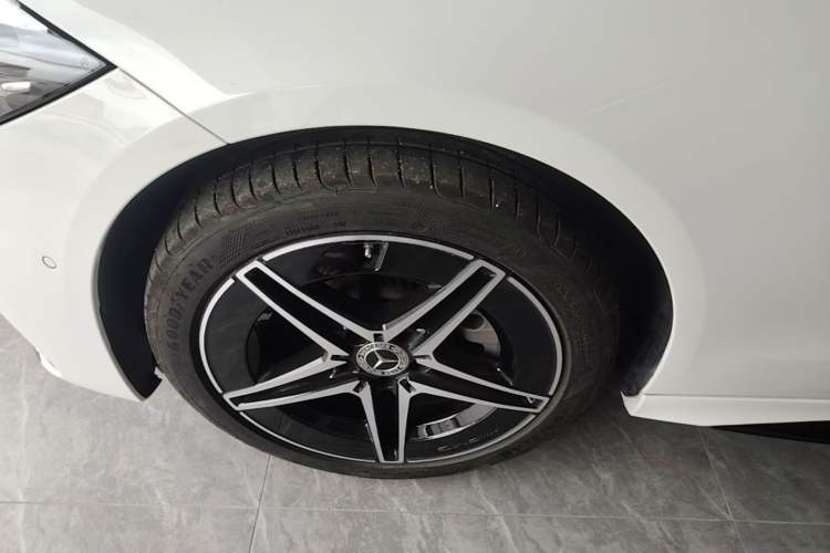 Used Mercedes-Benz C-Class 2025 C 260 L Obsidian Night Sport Edition Left Front Wheel Hub