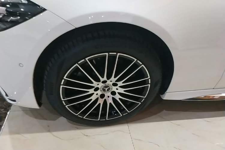 Used Mercedes-Benz C-Class 2025 Facelift C 260 L Sport Edition Left Front Wheel Hub
