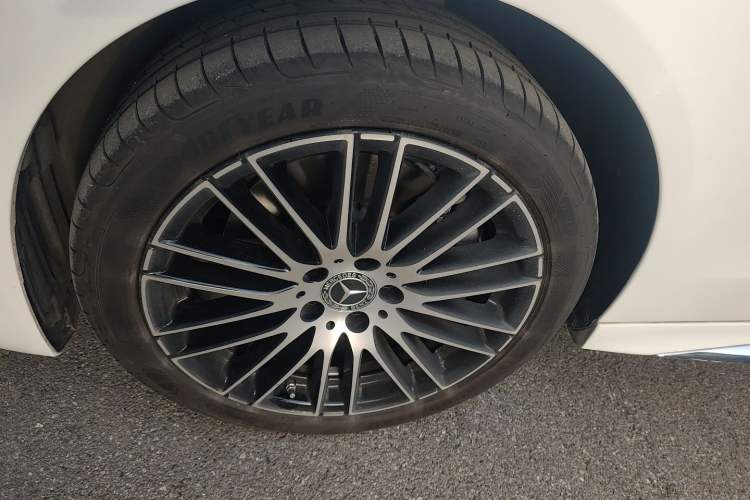 Used Mercedes-Benz C-Class 2025 Facelift C 260 L Sport Edition Left Front Wheel Hub
