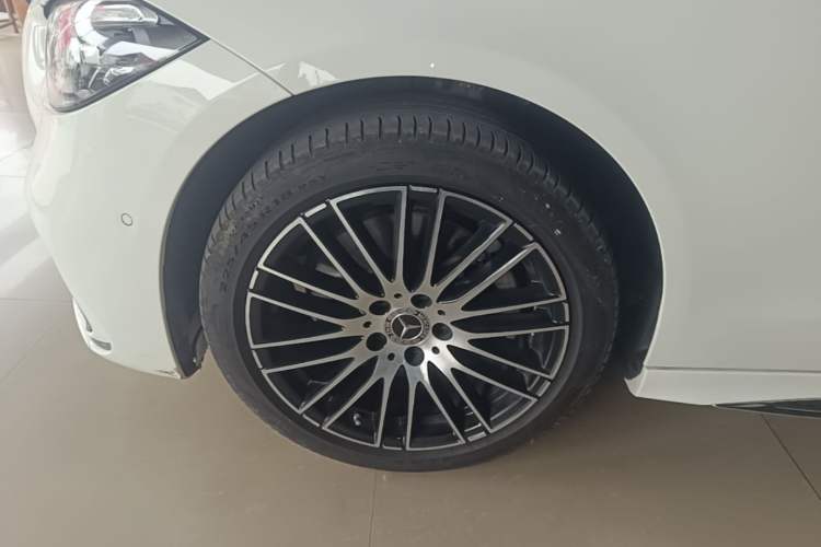 Used Mercedes-Benz C-Class 2025 C 260 L Sport Edition Left Front Wheel Hub