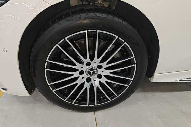 Used Mercedes-Benz C-Class 2025 Facelift C 260 L Sport Edition Left Front Wheel Hub