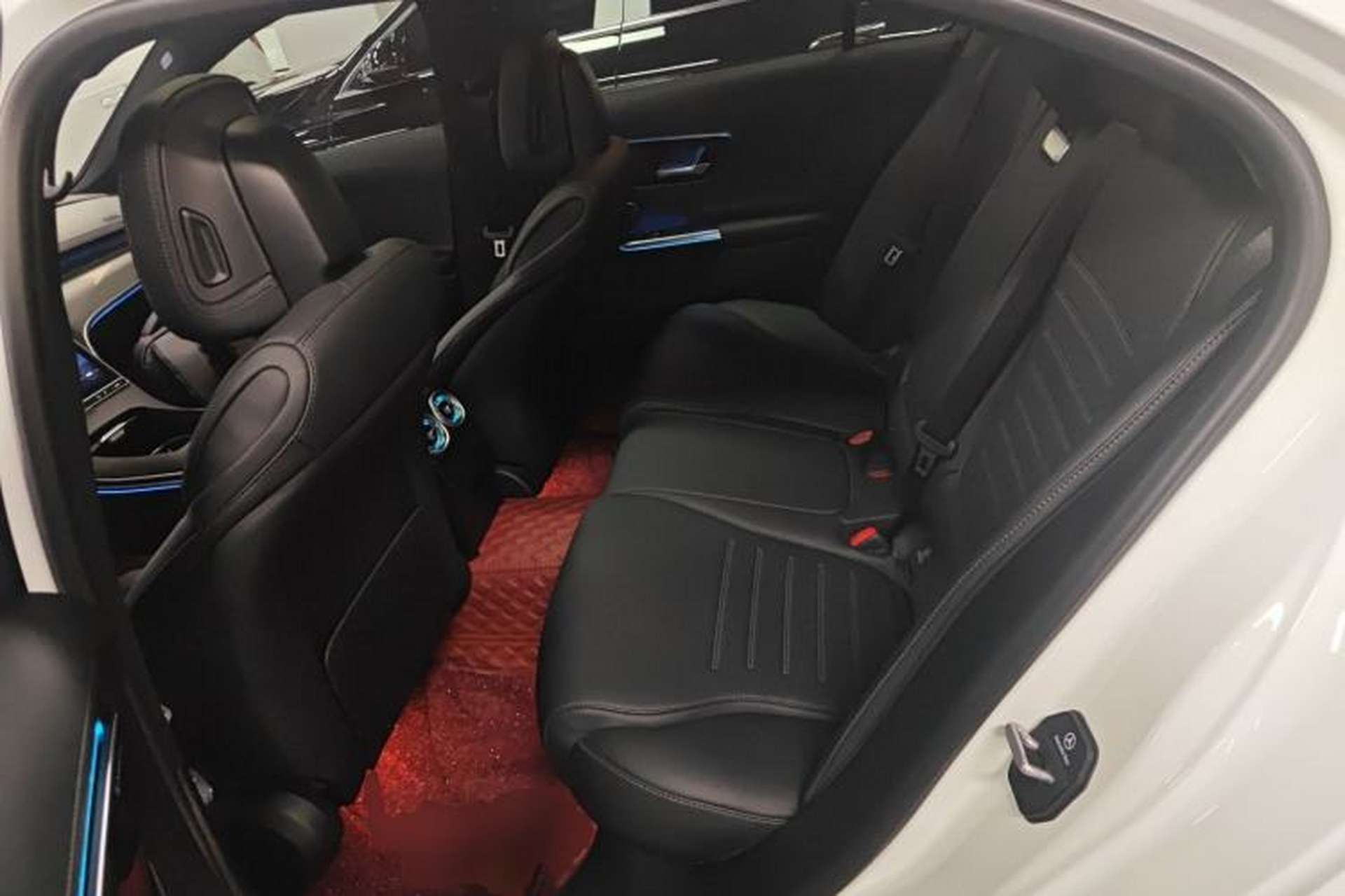 Used Mercedes-Benz C-Class 2025 Facelift C 260 L Sport Edition Left Rear Seat