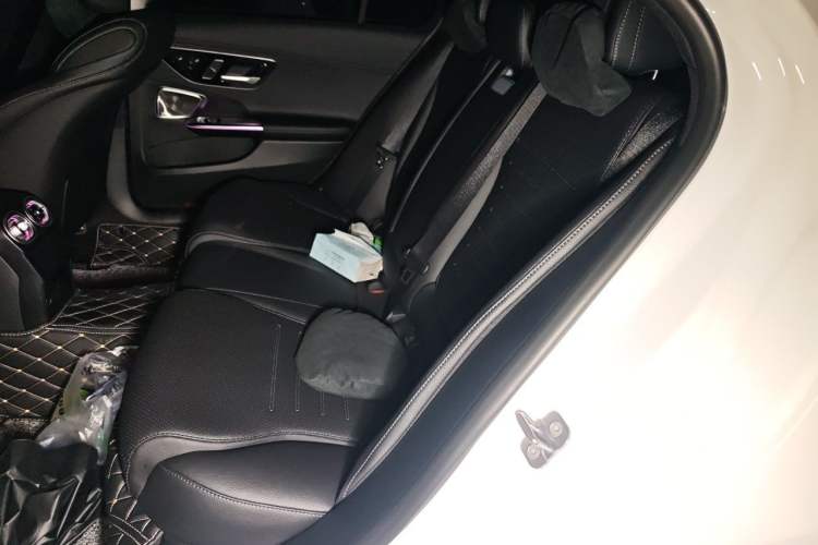 Used Mercedes-Benz C-Class 2025 Refresh C 260 L Night Edition Sports Version Left Rear Seat