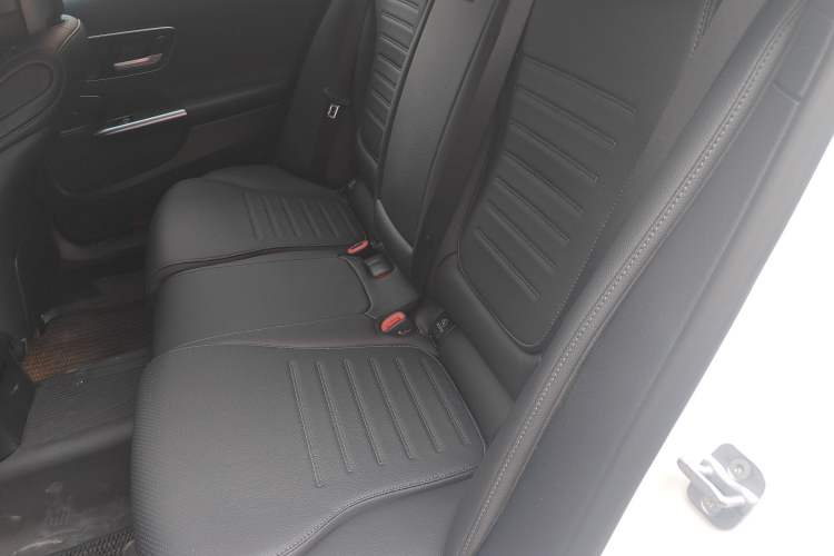 Used Mercedes-Benz C-Class 2025 Facelift C 260 L Sport Edition Left Rear Seat