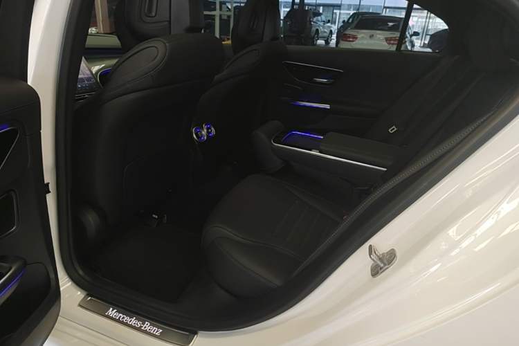 Used Mercedes-Benz C-Class 2025 C 260 L Sport Edition Left Rear Seat