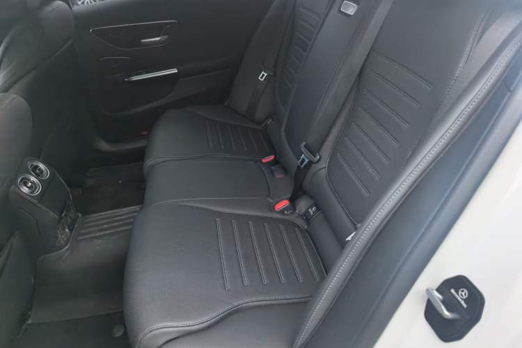Used Mercedes-Benz C-Class 2025 Refresh C 260 L Night Edition Sports Version Left Rear Seat