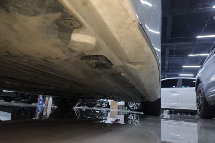 Used Mercedes-Benz C-Class 2025 Facelift C 260 L Sport Edition Left Side Sill
