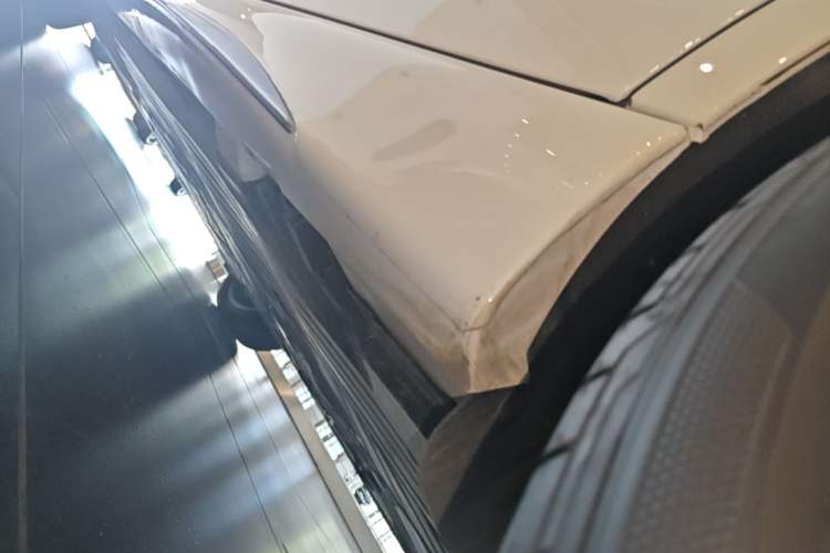 Used Mercedes-Benz C-Class 2025 C 260 L Sport Edition Left Side Sill