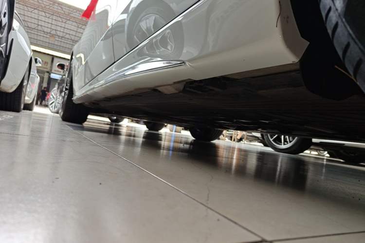 Used Mercedes-Benz C-Class 2025 Facelift C 260 L Sport Edition Left Side Sill