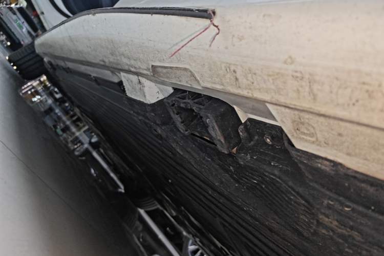 Used Mercedes-Benz C-Class 2025 C 260 L Obsidian Night Sport Edition Left Side Sill