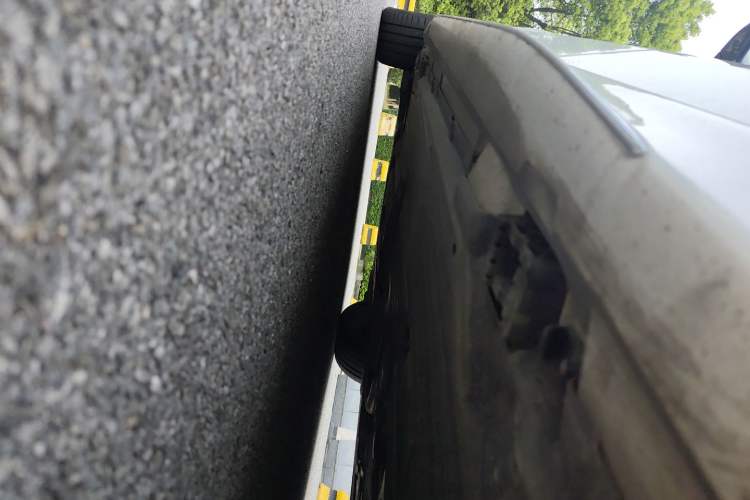 Used Mercedes-Benz C-Class 2025 C 260 L Sport Edition Left Side Sill