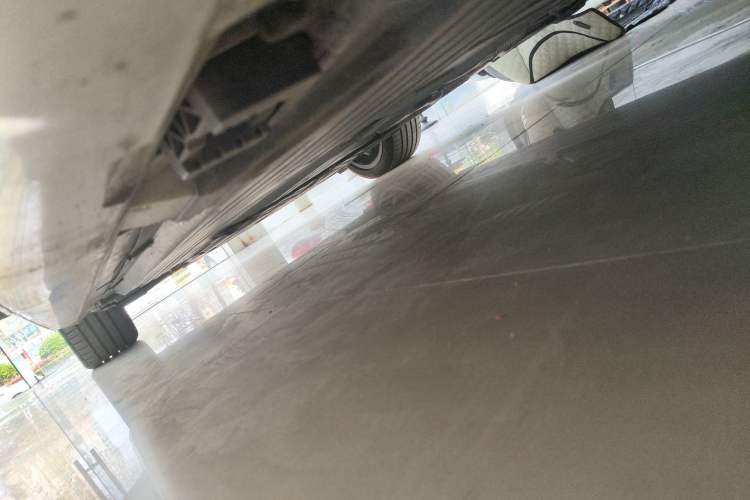 Used Mercedes-Benz C-Class 2025 C 260 L Obsidian Night Sport Edition Left Side Sill