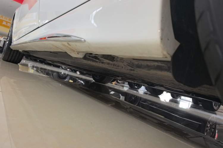 Used Mercedes-Benz C-Class 2025 Facelift C 260 L Sport Edition Left Side Sill