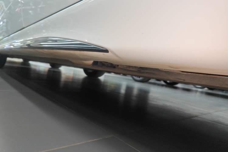 Used Mercedes-Benz C-Class 2025 C 260 L Obsidian Night Sport Edition Left Side Sill