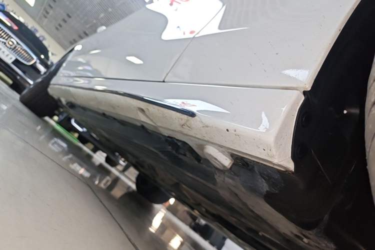 Used Mercedes-Benz C-Class 2025 C 260 L Obsidian Night Sport Edition Left Side Sill
