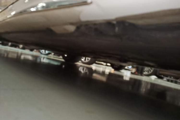 Used Mercedes-Benz C-Class 2025 Facelift C 260 L Sport Edition Left Side Sill