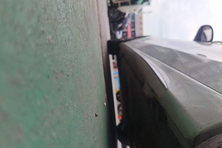 Used Mercedes-Benz C-Class 2025 Facelift C 260 L Sport Edition Left Side Sill