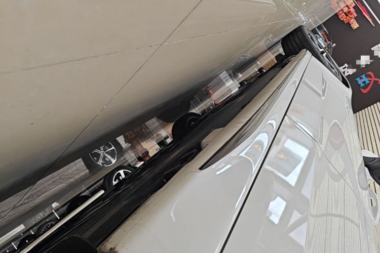 Used Mercedes-Benz C-Class 2025 C 260 L Obsidian Night Sport Edition Left Side Sill