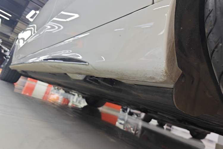 Used Mercedes-Benz C-Class 2025 Facelift C 260 L Sport Edition Left Side Sill