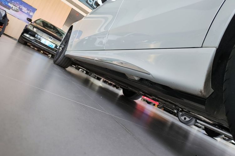 Used Mercedes-Benz C-Class 2025 C 260 L Sport Edition Left Side Sill