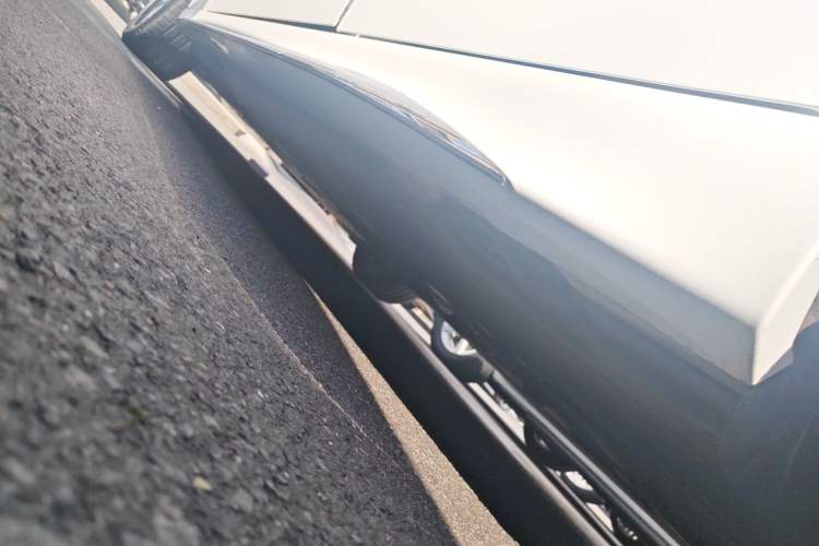 Used Mercedes-Benz C-Class 2025 C 260 L Sport Edition Left Side Sill
