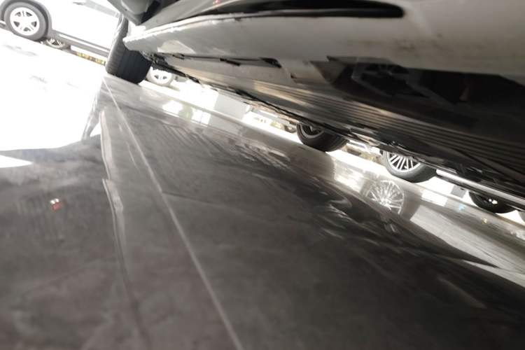 Used Mercedes-Benz C-Class 2025 C 260 L Obsidian Night Sport Edition Left Side Sill