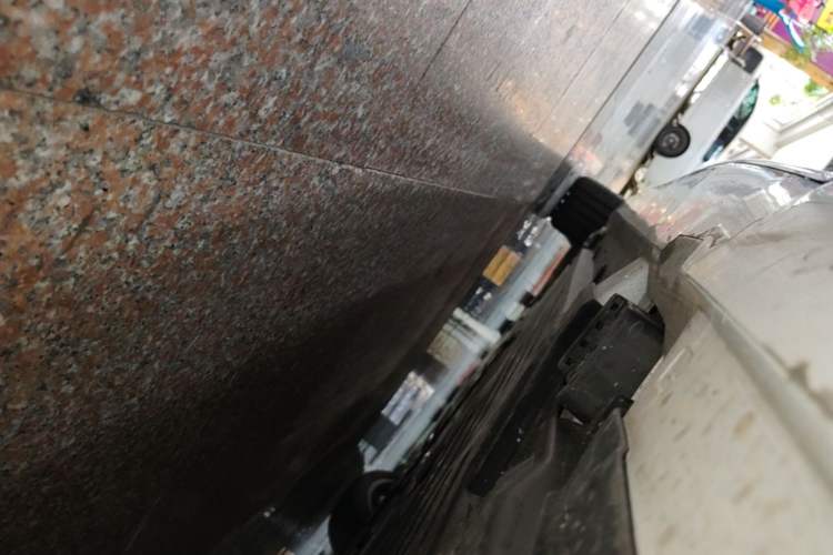 Used Mercedes-Benz C-Class 2025 C 260 L Sport Edition Left Side Sill