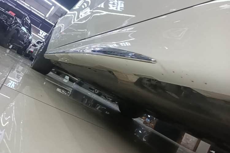 Used Mercedes-Benz C-Class 2025 Facelift C 260 L Sport Edition Left Side Sill
