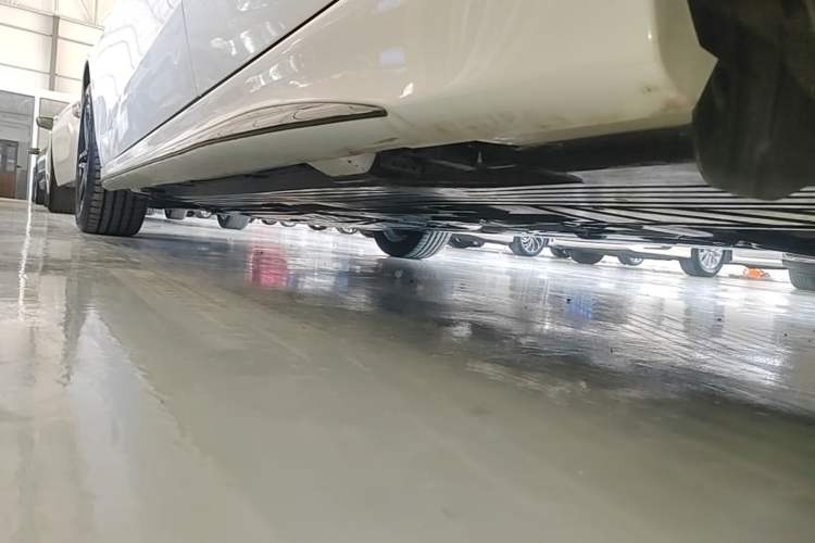 Used Mercedes-Benz C-Class 2025 C 260 L Obsidian Night Sport Edition Left Side Sill
