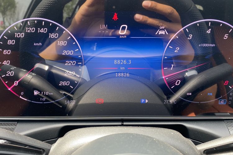 Used Mercedes-Benz C-Class 2025 C 260 L Sport Edition Odometer Close Up