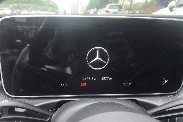 Used Mercedes-Benz C-Class 2025 C 260 L Sport Edition Odometer Close Up