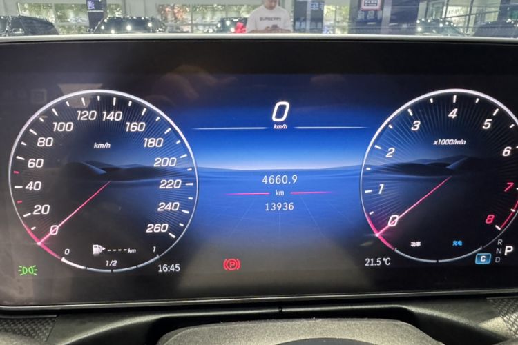 Used Mercedes-Benz C-Class 2025 Facelift C 260 L Sport Edition Odometer Close Up
