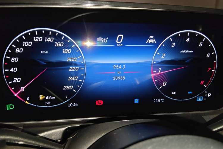 Used Mercedes-Benz C-Class 2025 Facelift C 260 L Sport Edition Odometer Close Up