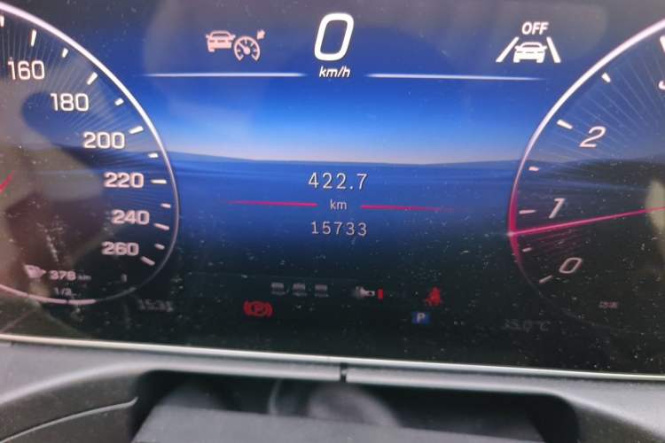 Used Mercedes-Benz C-Class 2025 C 260 L Sport Edition Odometer Close Up