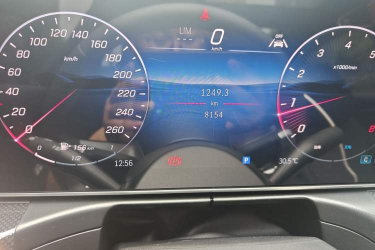Used Mercedes-Benz C-Class 2025 Facelift C 260 L Sport Edition Odometer Close Up
