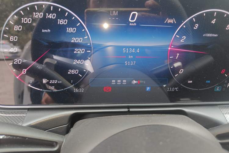 Used Mercedes-Benz C-Class 2025 Facelift C 260 L Sport Edition Odometer Close Up