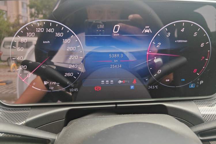 Used Mercedes-Benz C-Class 2025 C 260 L Sport Edition Odometer Close Up