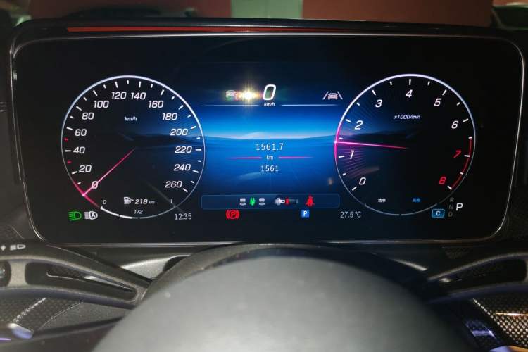 Used Mercedes-Benz C-Class 2025 C 260 L Sport Edition Odometer Close Up