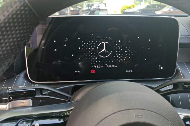 Used Mercedes-Benz C-Class 2025 Facelift C 260 L Sport Edition Odometer Close Up