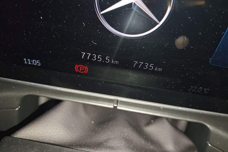 Used Mercedes-Benz C-Class 2025 Facelift C 260 L Sport Edition Odometer Close Up
