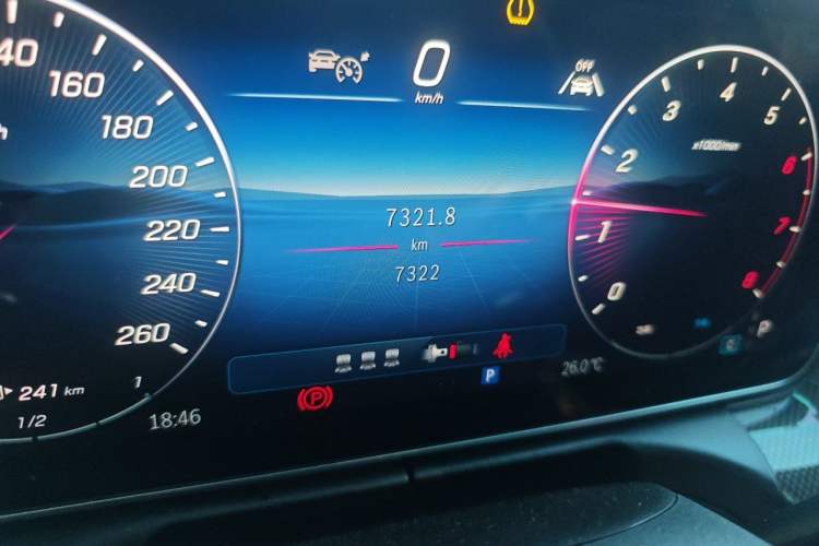 Used Mercedes-Benz C-Class 2025 Facelift C 260 L Sport Edition Odometer Close Up