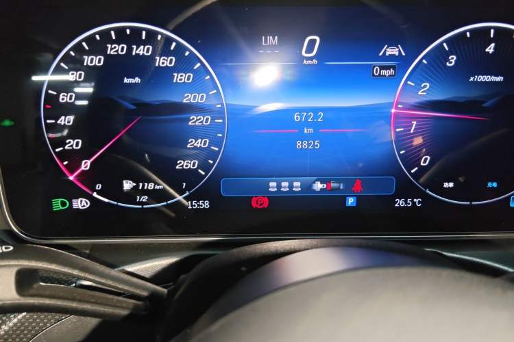 Used Mercedes-Benz C-Class 2025 Facelift C 260 L Sport Edition Odometer Close Up