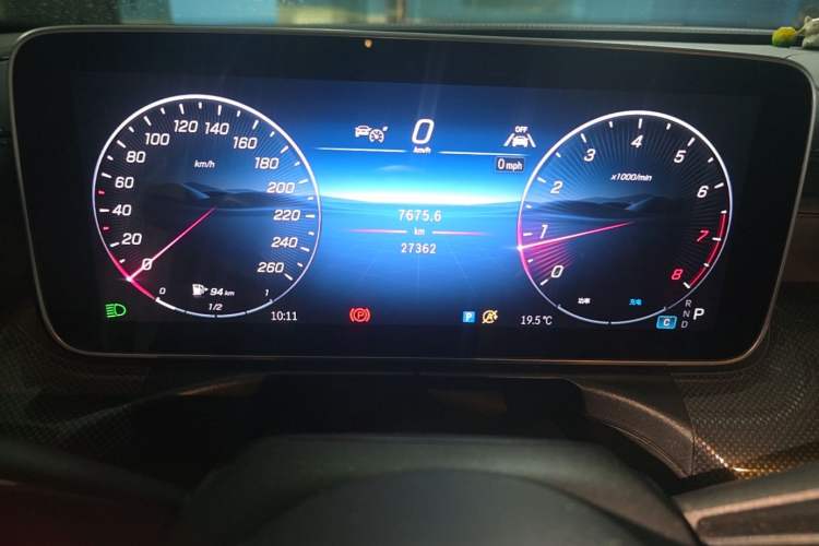 Used Mercedes-Benz C-Class 2025 Facelift C 260 L Sport Edition Odometer Close Up